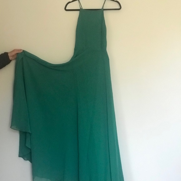 Beautiful emerald green prom dress - Picture 2 of 6